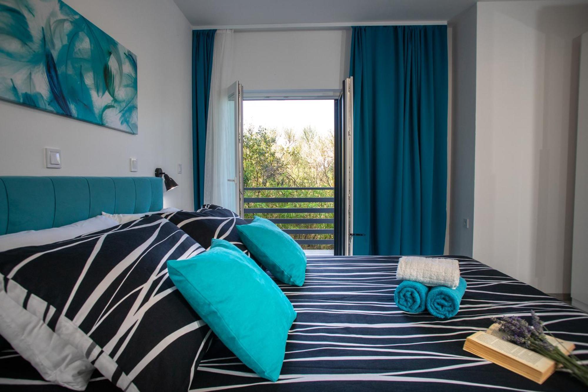 Apartments Lucy Ровин Стая снимка