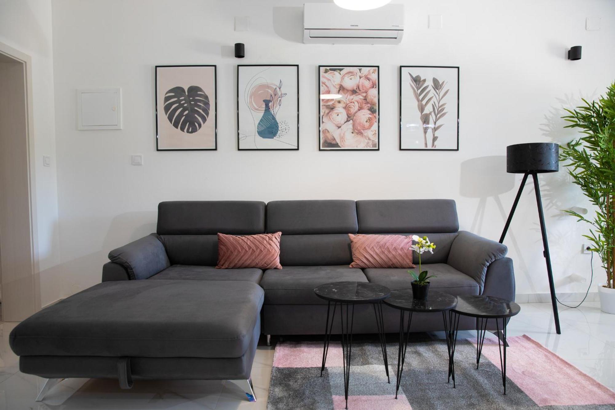 Apartments Lucy Ровин Стая снимка