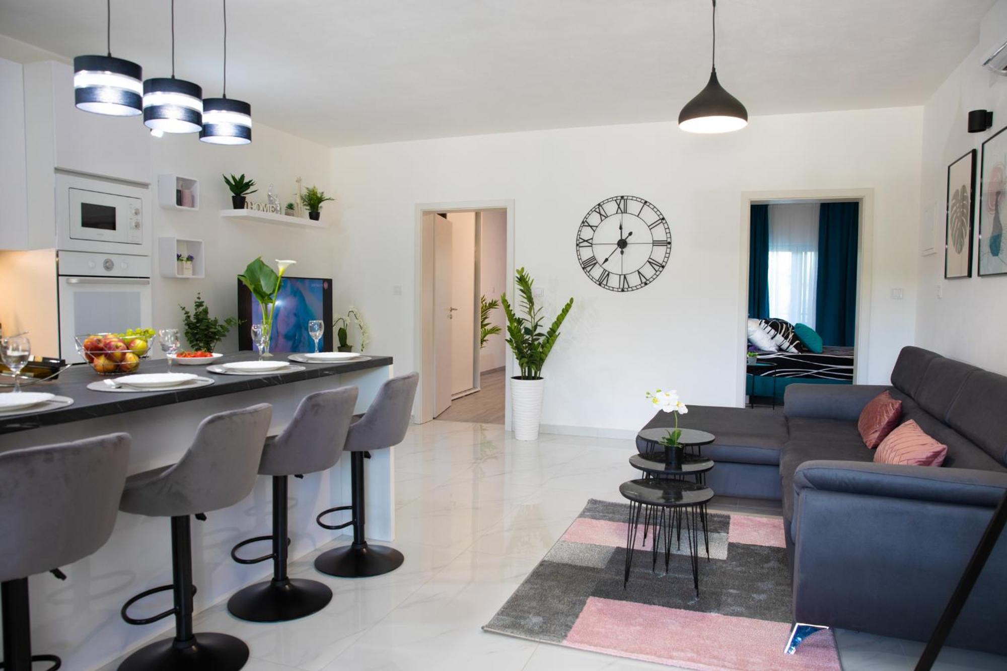 Apartments Lucy Ровин Стая снимка
