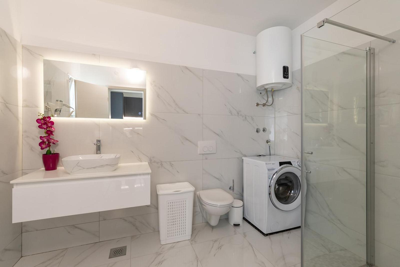 Apartments Lucy Ровин Стая снимка